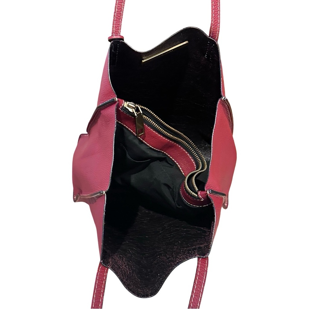 MARC JACOBS The Grind Tote in Burgundy - with lock and key - Picture 4 of 14
